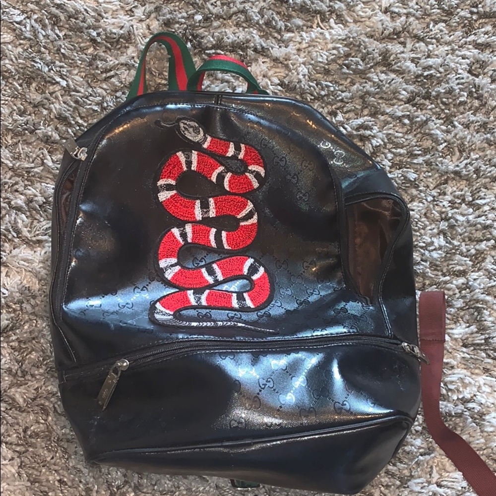 Back pack with cool straps